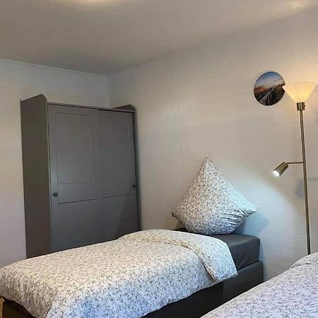 Beste Lage In Rostock: 2-Zimmerwohnung Mit Balkon Im 1.Og Esterno foto