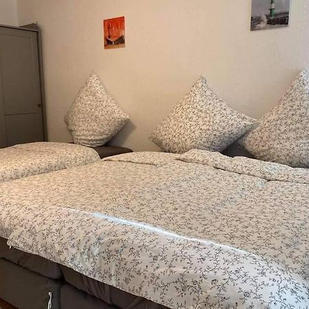 Beste Lage In Rostock: 2-Zimmerwohnung Mit Balkon Im 1.Og Esterno foto
