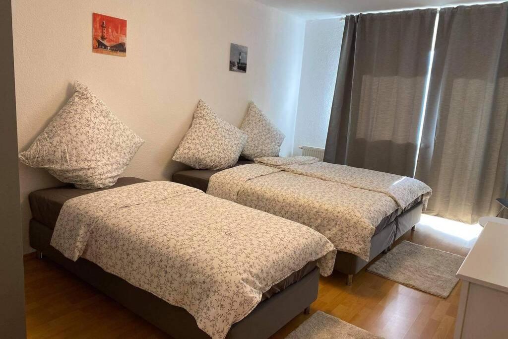 Beste Lage In Rostock: 2-Zimmerwohnung Mit Balkon Im 1.Og Esterno foto